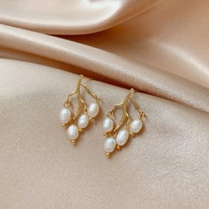 925 Sterling Silver Needle-Style Earrings with Ethereal Vintage Charm Fashionable Branch-Shaped Freshwater Pearl Fringe Studs Baroque Freshwater Pearl Earrings