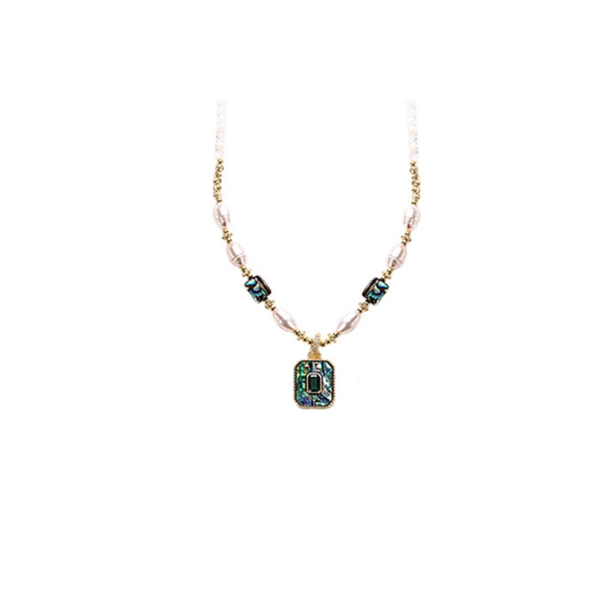 Freshwater Pearl Abalone Mother-of-Pearl Pendant Necklace for Women Luxury-inspired, niche-chic, fashionable conch shell clavicle chain